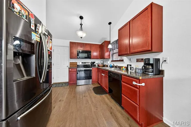 $274,900 | 2320 Arkansas Drive, High Ridge, MO 63049