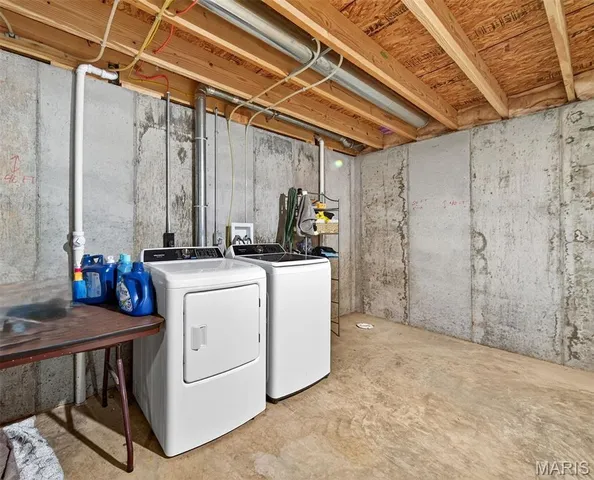 $274,900 | 2320 Arkansas Drive, High Ridge, MO 63049