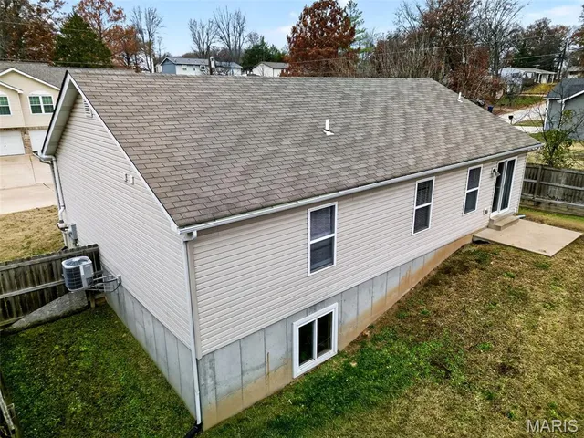 $274,900 | 2320 Arkansas Drive, High Ridge, MO 63049