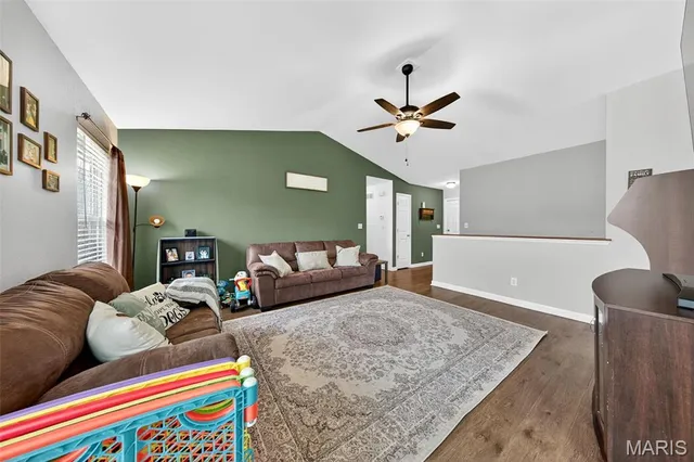 $274,900 | 2320 Arkansas Drive, High Ridge, MO 63049