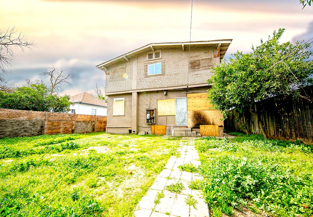 446 North Clark Street Fresno, CA 93701 - Photo 5 of 5 a view of a house with backyard
