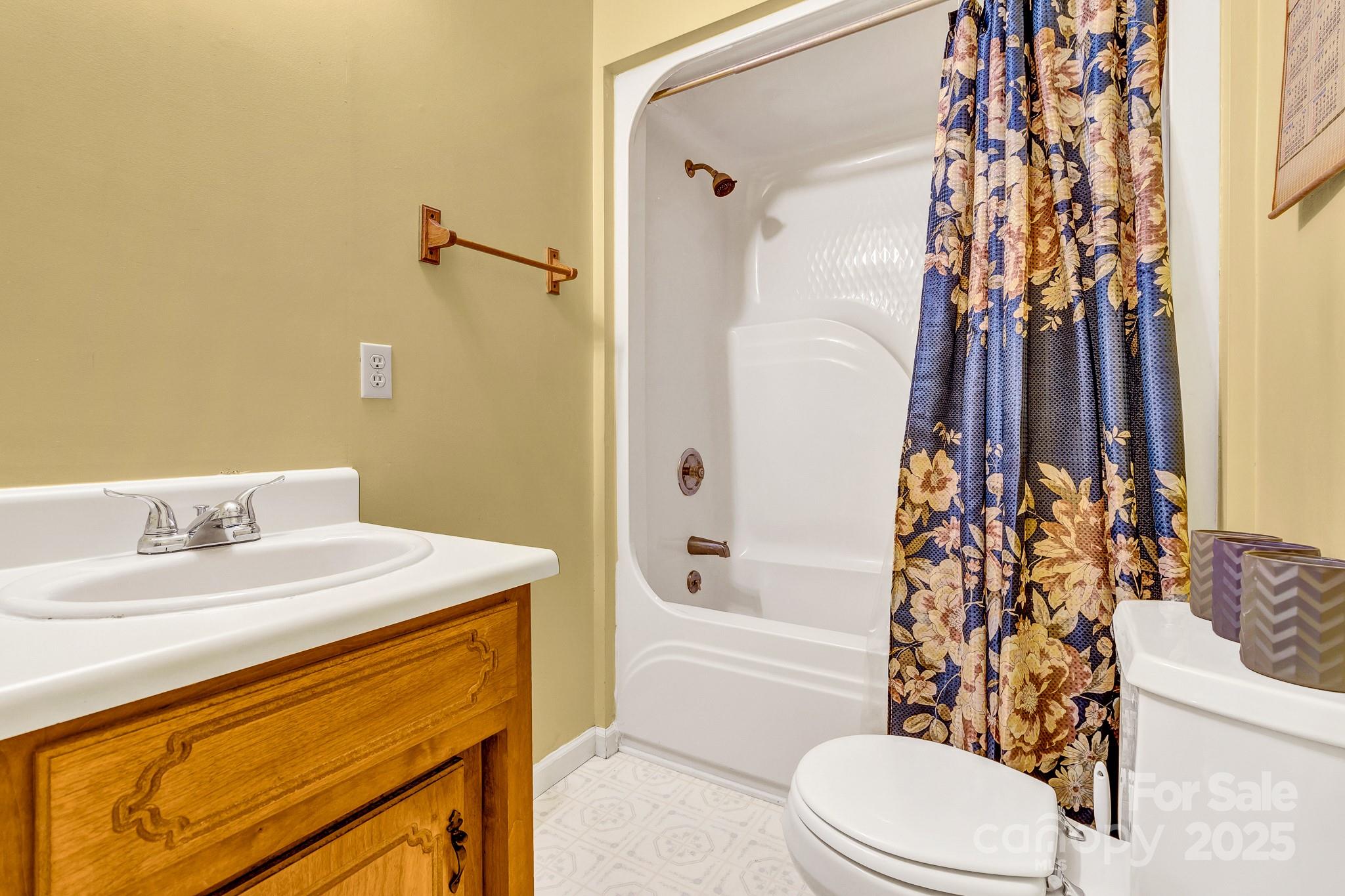 560 Hunters Ridge Road Mills River, NC 28759 - Photo 23 of 39 Gallery Image 23