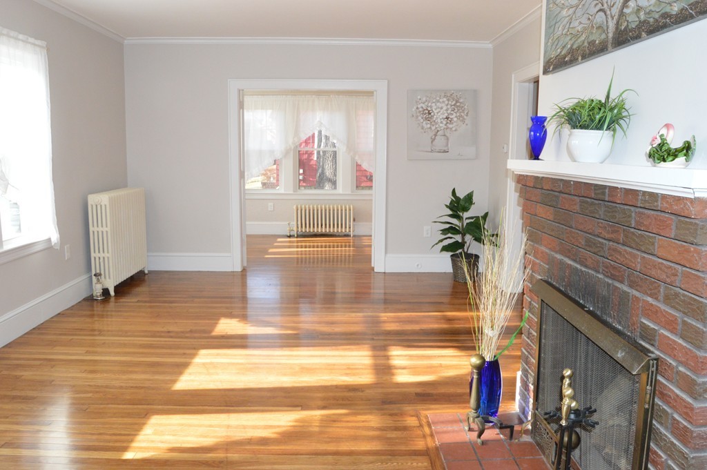 14 Columbine Road Worcester, MA 01609 - Photo 5 of 18 Gallery Image 5