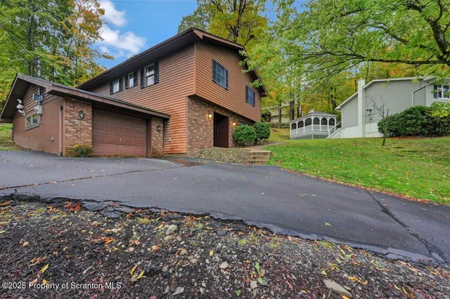 $309,995 | 803 West Grove Street, Clarks Summit, PA 18411