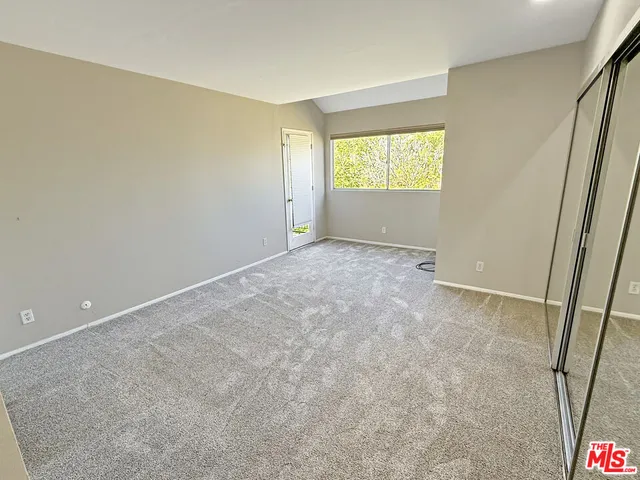 $3,995 | 23401 Park Sorrento, Unit 30, Calabasas, CA 91302