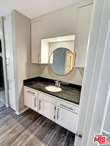 $3,995 | 23401 Park Sorrento, Unit 30, Calabasas, CA 91302