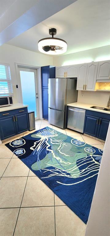 320 South Surf Road, Unit 704 Hollywood, FL 33019 - Photo 9 of 20 a bedroom with a bed and a dresser