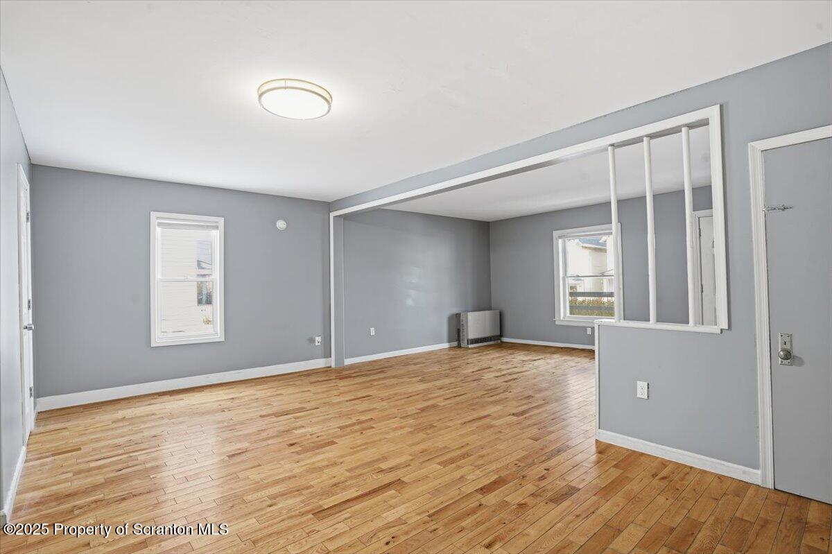 309 Ferdinand Street Scranton, PA 18508 - Photo 11 of 44 Living Room