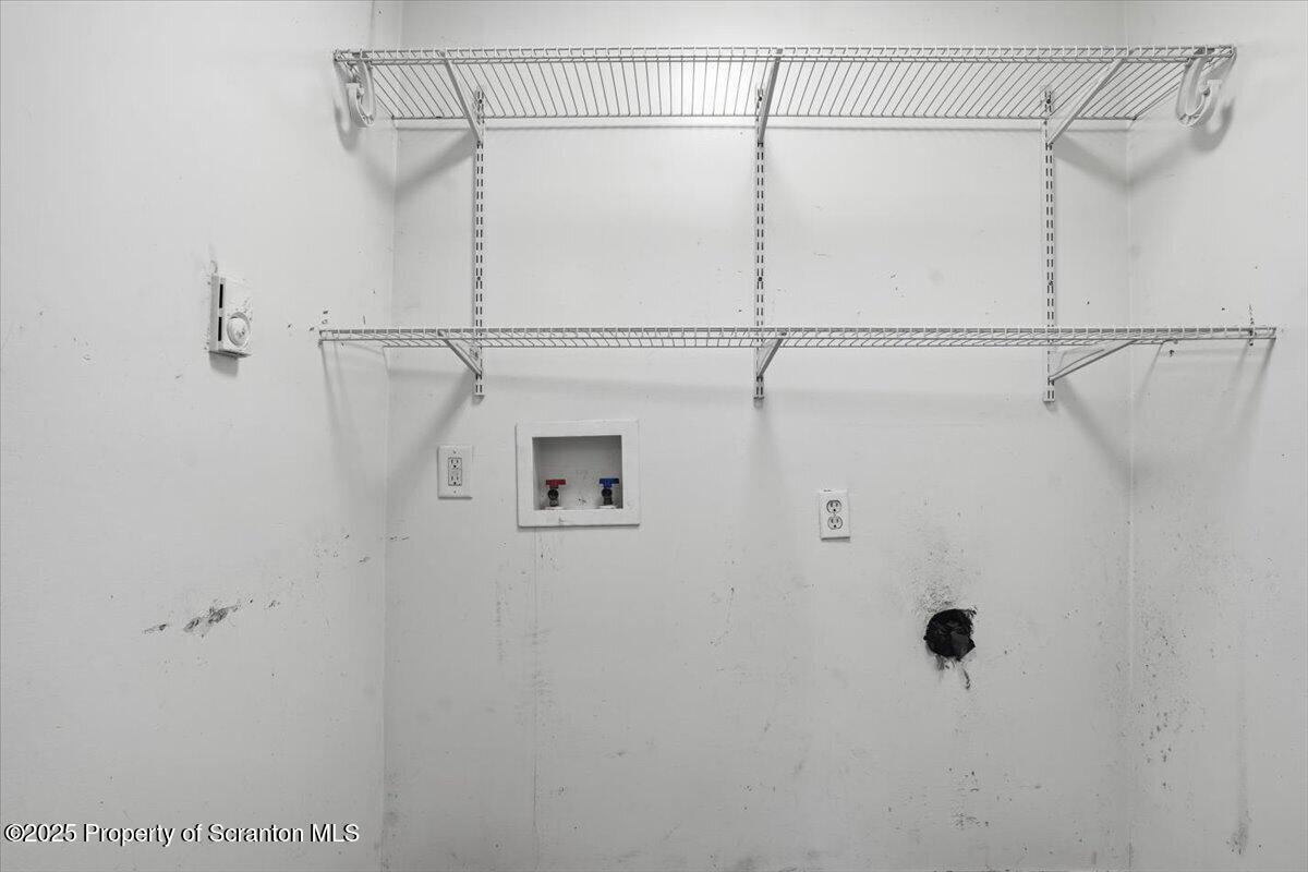309 Ferdinand Street Scranton, PA 18508 - Photo 20 of 44 Closet