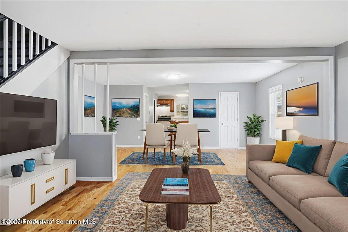 309 Ferdinand Street Scranton, PA 18508 - Photo 7 of 44 Living Room