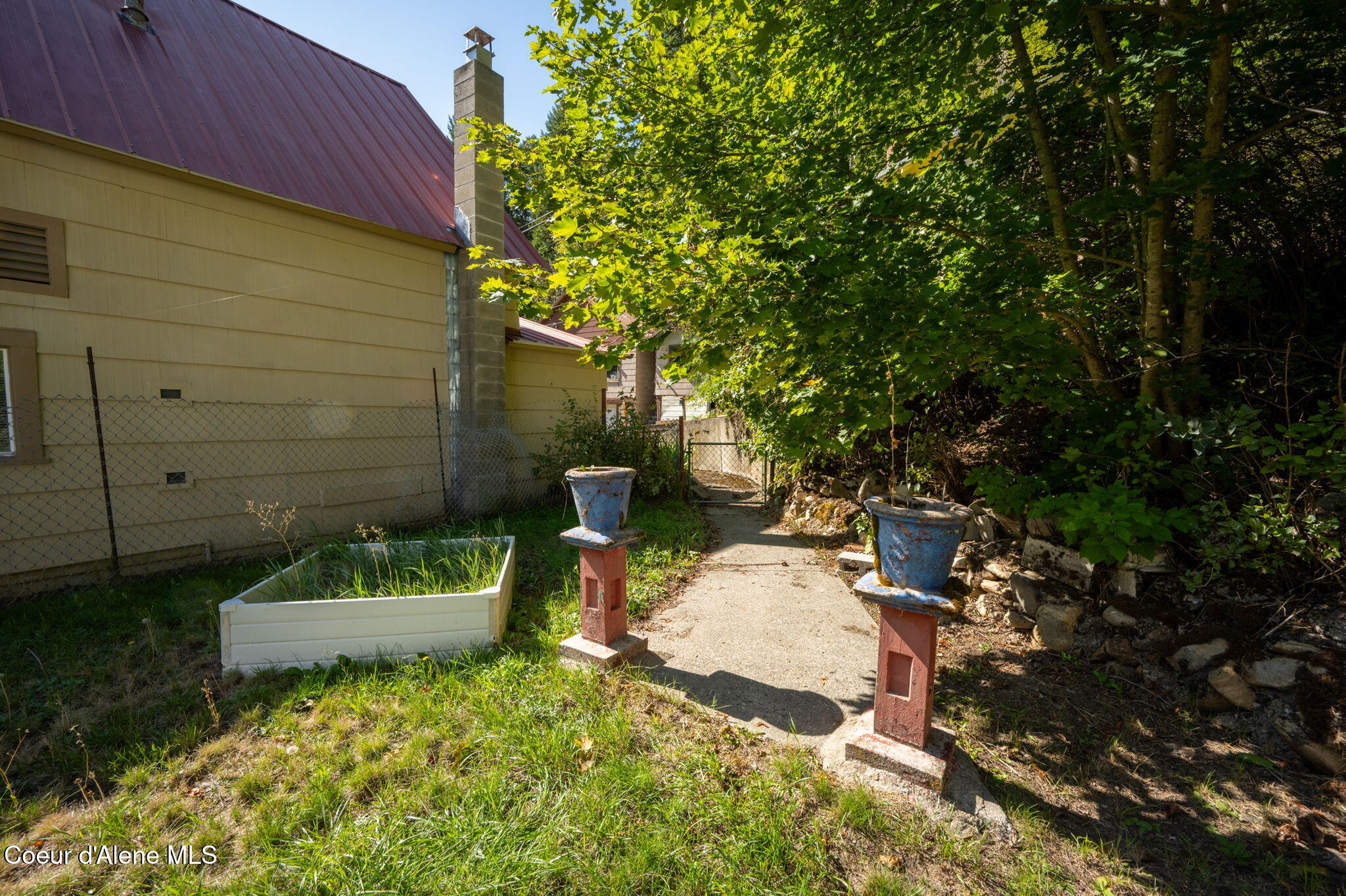 153 Burke Road Wallace, ID 83873 - Photo 29 of 37 raised garden bed