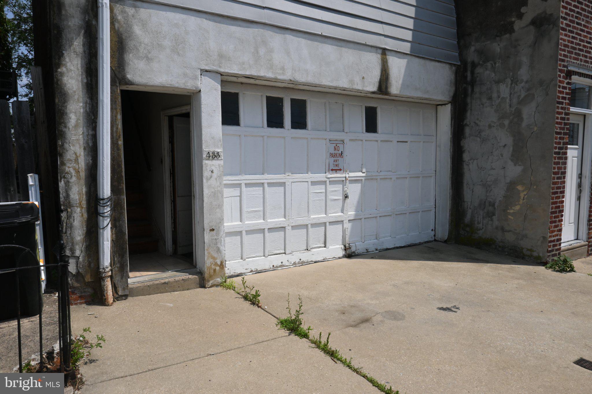 433 North Gross Street Philadelphia, PA 19151 - Photo 28 of 30 Large Garage with Appartment