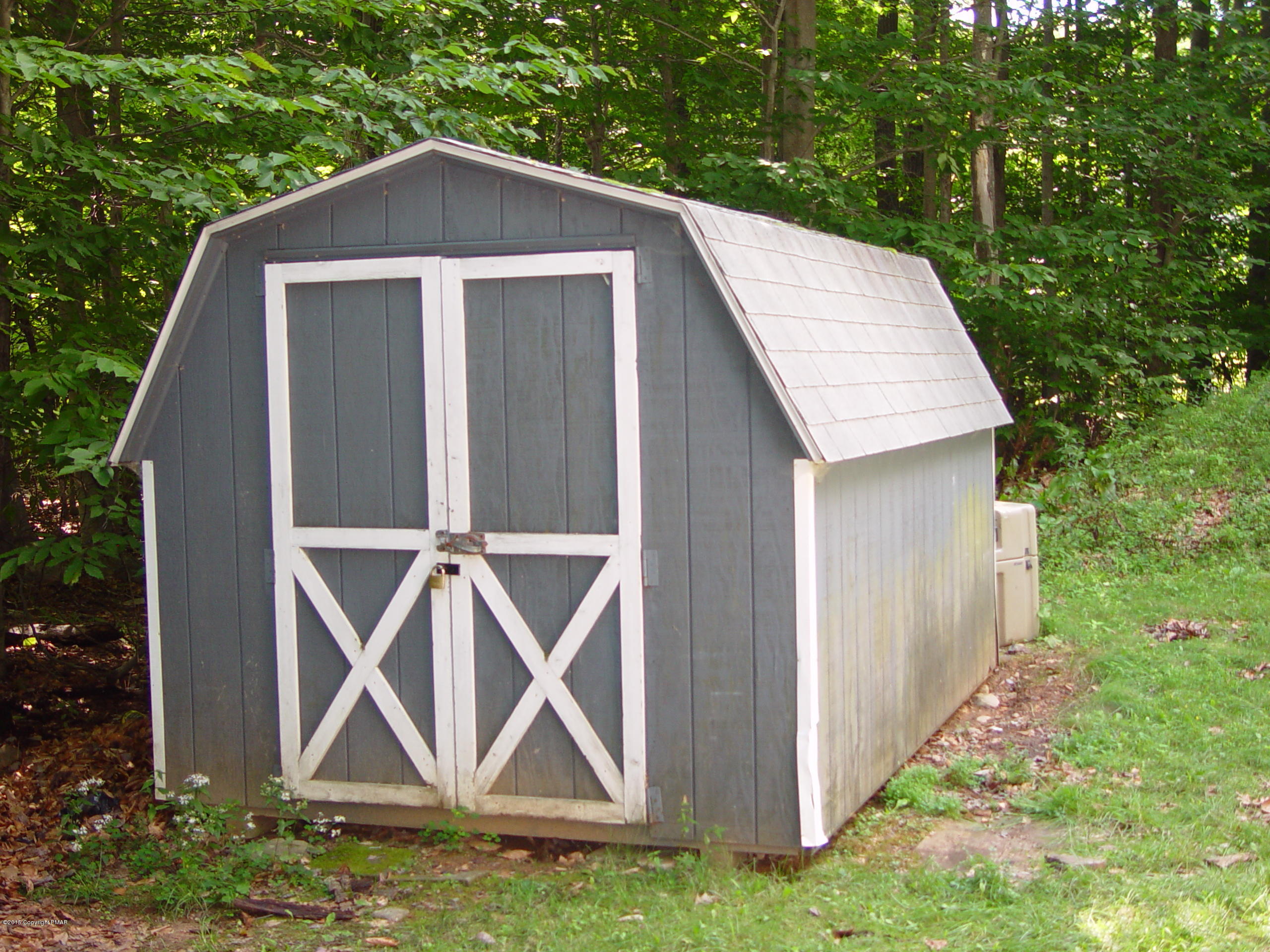29 Old Post Road Tobyhanna, PA 18466 - Photo 15 of 16 a front view of a house with garden
