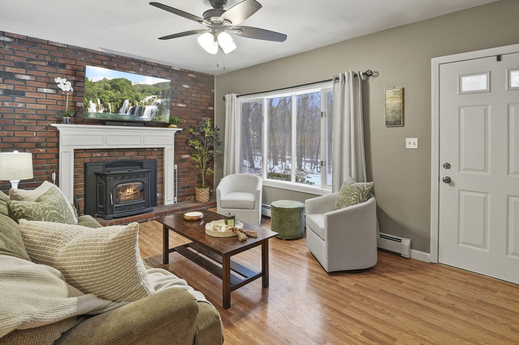38 Colony Road Westminster, MA 01473 - Photo 6 of 42 Gallery Image 6
