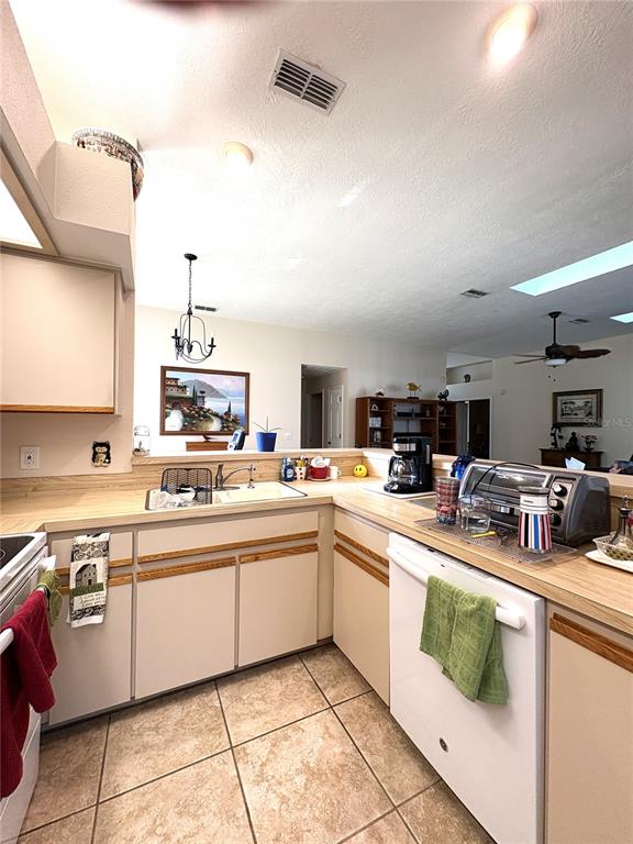 9738 Southwest 195th Circle Dunnellon, FL 34432 - Photo 10 of 59