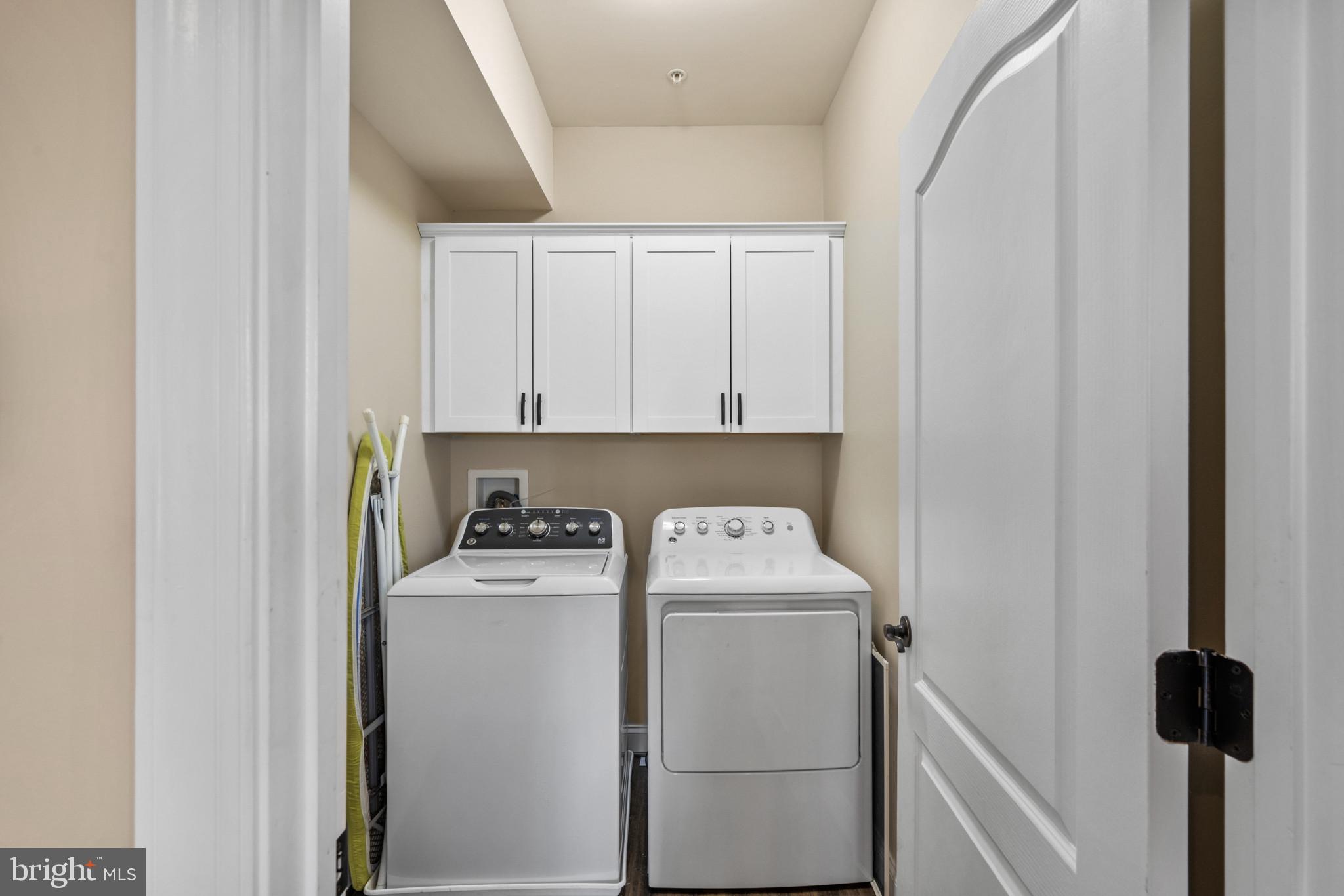 9736 Cross Road Perry Hall, MD 21128 - Photo 10 of 32 a utility room with dryer and washer