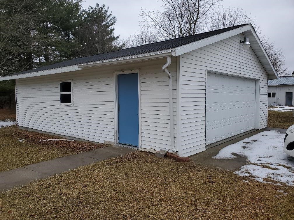 3520 East River Road Mount Pleasant, MI 48858 - Photo 27 of 32 1897553-26.JPG