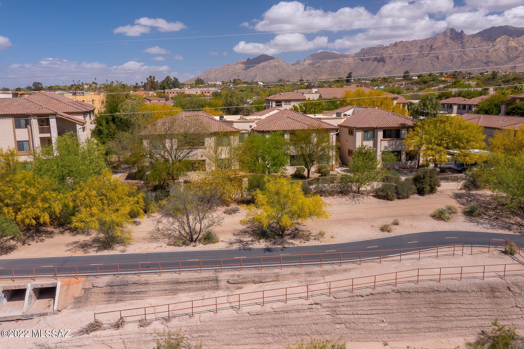 2550 East River Road, Unit 18204 Tucson, AZ 85718 - Photo 35 of 46