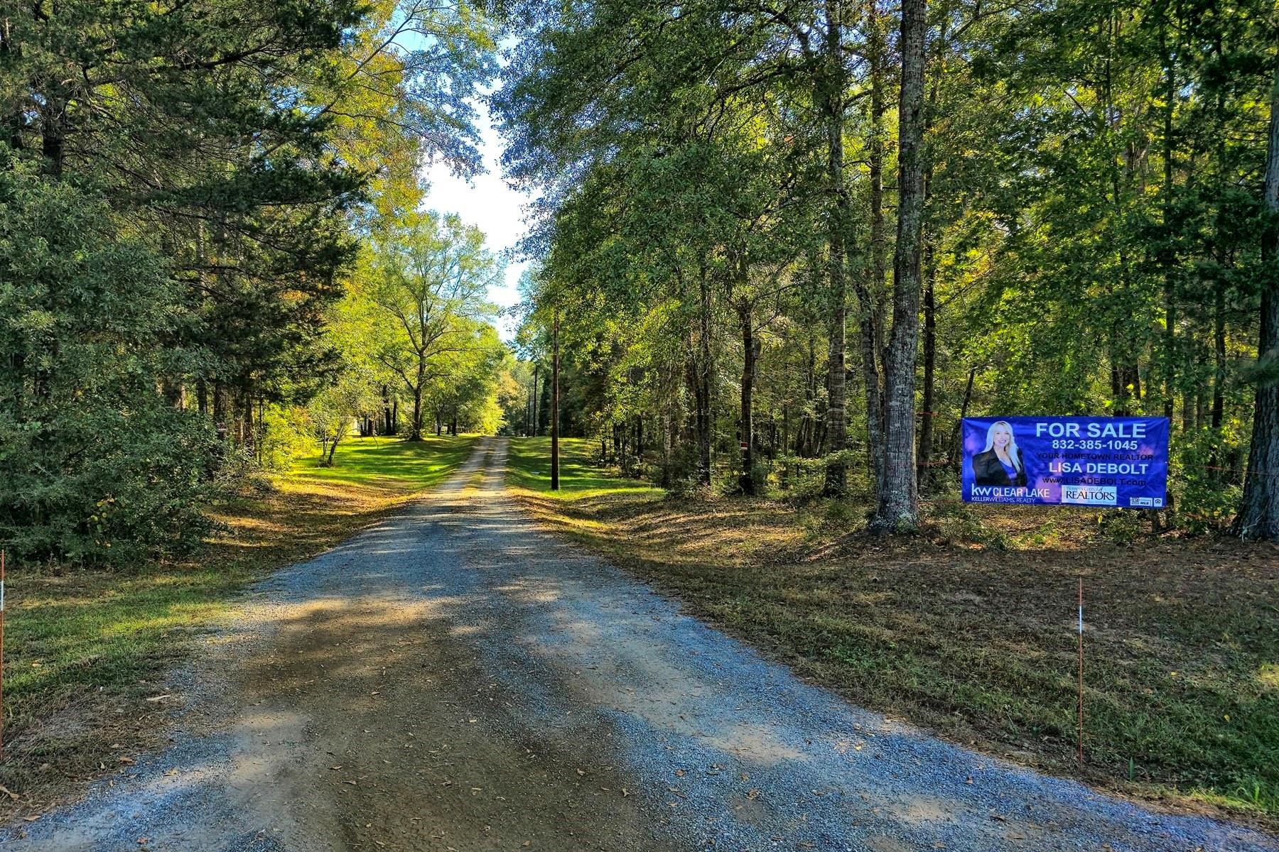 360 Oakhill Road Hemphill, TX 75948 - Photo 31 of 31 a view of a yard with tree s