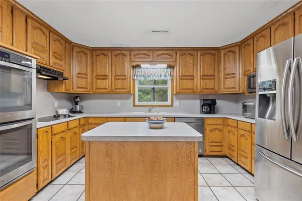 $520,000 | 2126 County Road 1450, Bonham, TX 75418