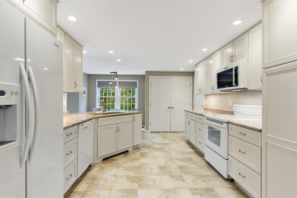12 Prescott Road Acton, MA 01720 - Photo 10 of 31 Gallery Image 10