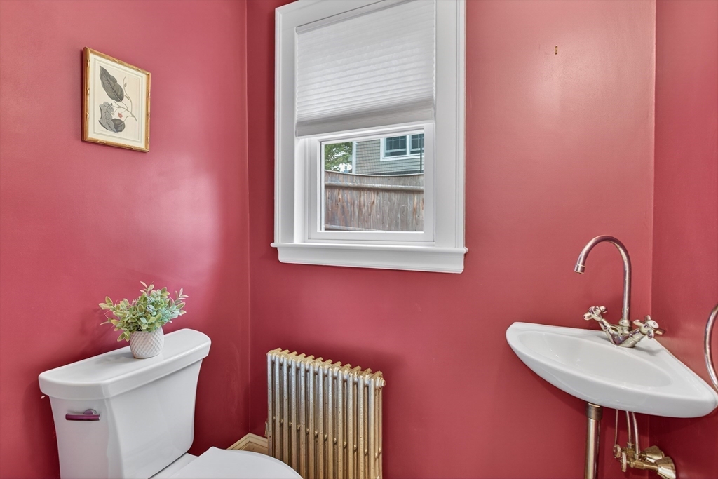 31 Laurel Drive Needham, MA 02492 - Photo 12 of 24