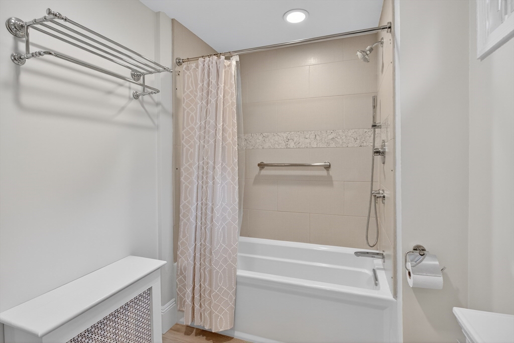 31 Laurel Drive Needham, MA 02492 - Photo 18 of 24