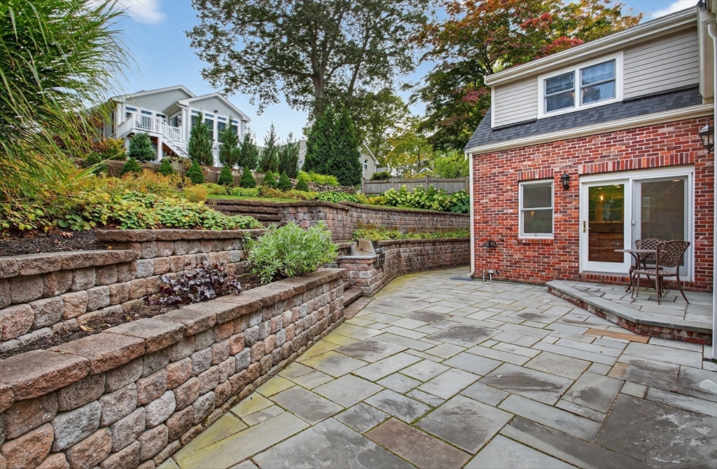 31 Laurel Drive Needham, MA 02492 - Photo 21 of 24