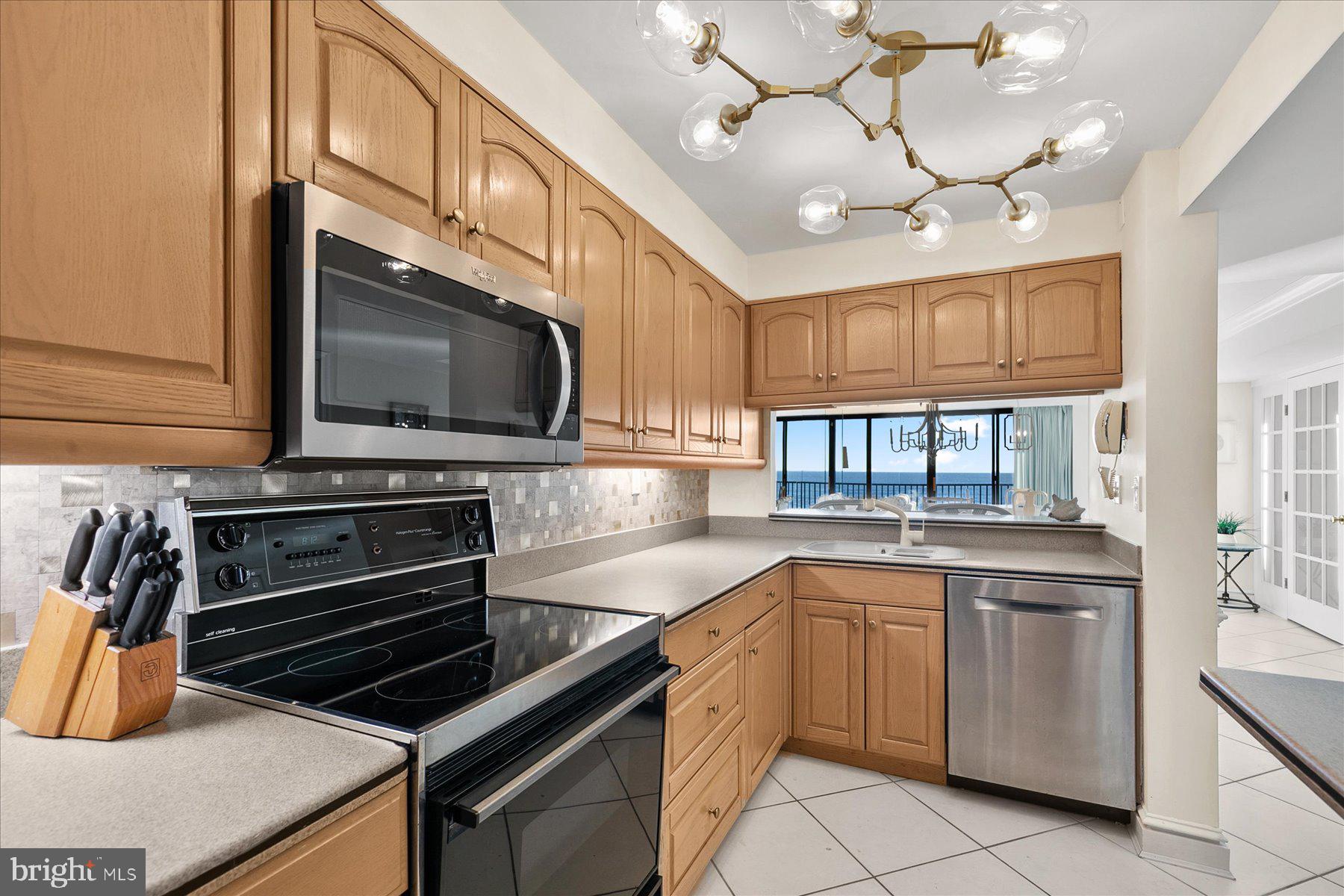 906 South Edgewater House Road, Unit 906S Bethany Beach, DE 19930 - Photo 14 of 31