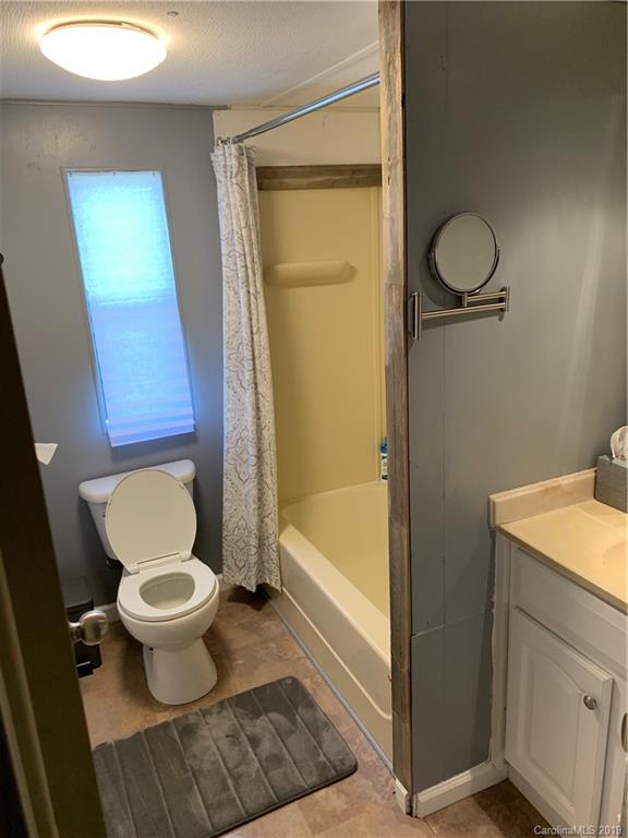 901 Tinsley Road Brevard, NC 28712 - Photo 2 of 18 Gallery Image 2