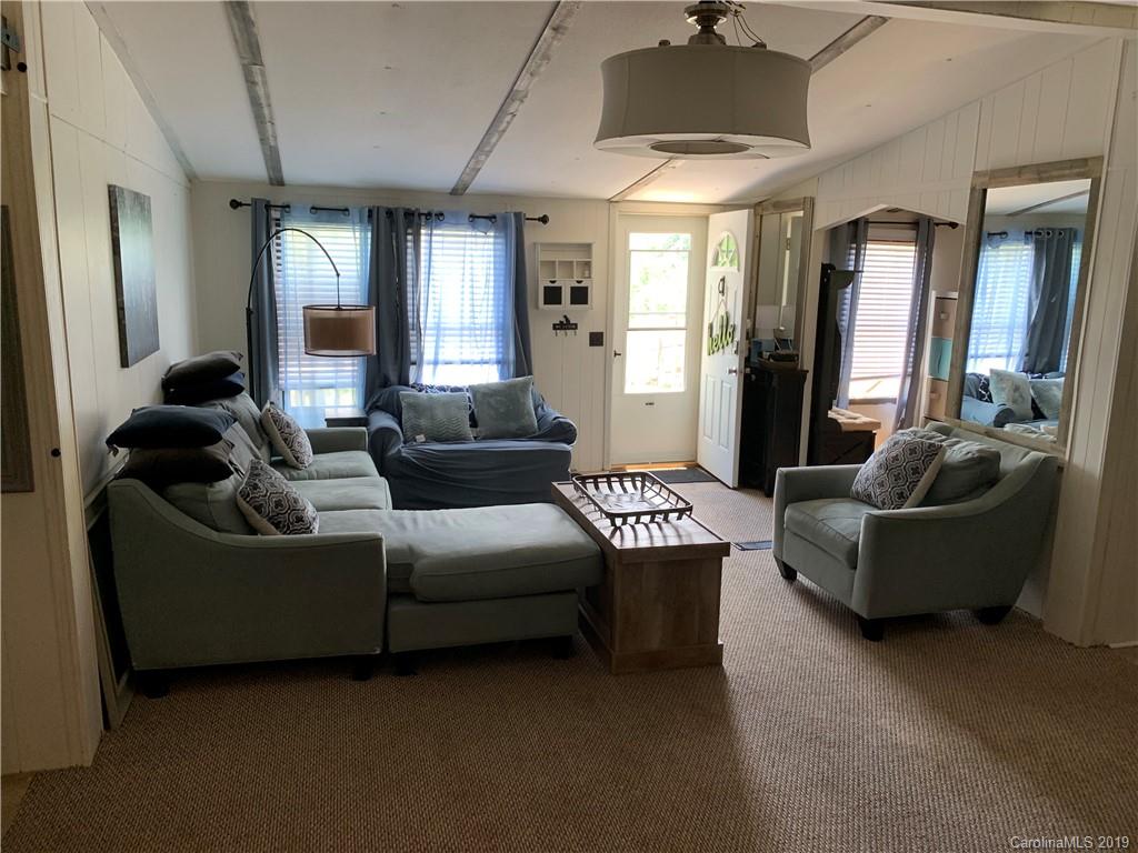 901 Tinsley Road Brevard, NC 28712 - Photo 5 of 18 Gallery Image 5