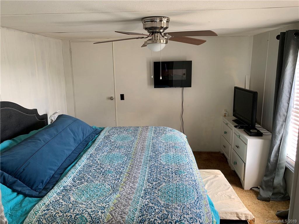 901 Tinsley Road Brevard, NC 28712 - Photo 8 of 18 Gallery Image 8