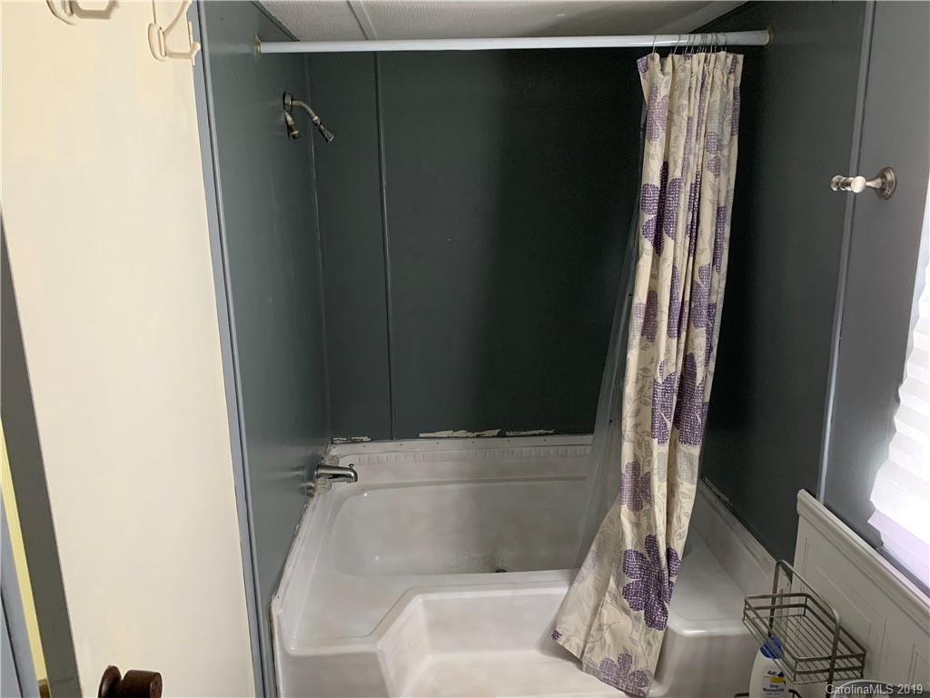 901 Tinsley Road Brevard, NC 28712 - Photo 10 of 18 Gallery Image 10