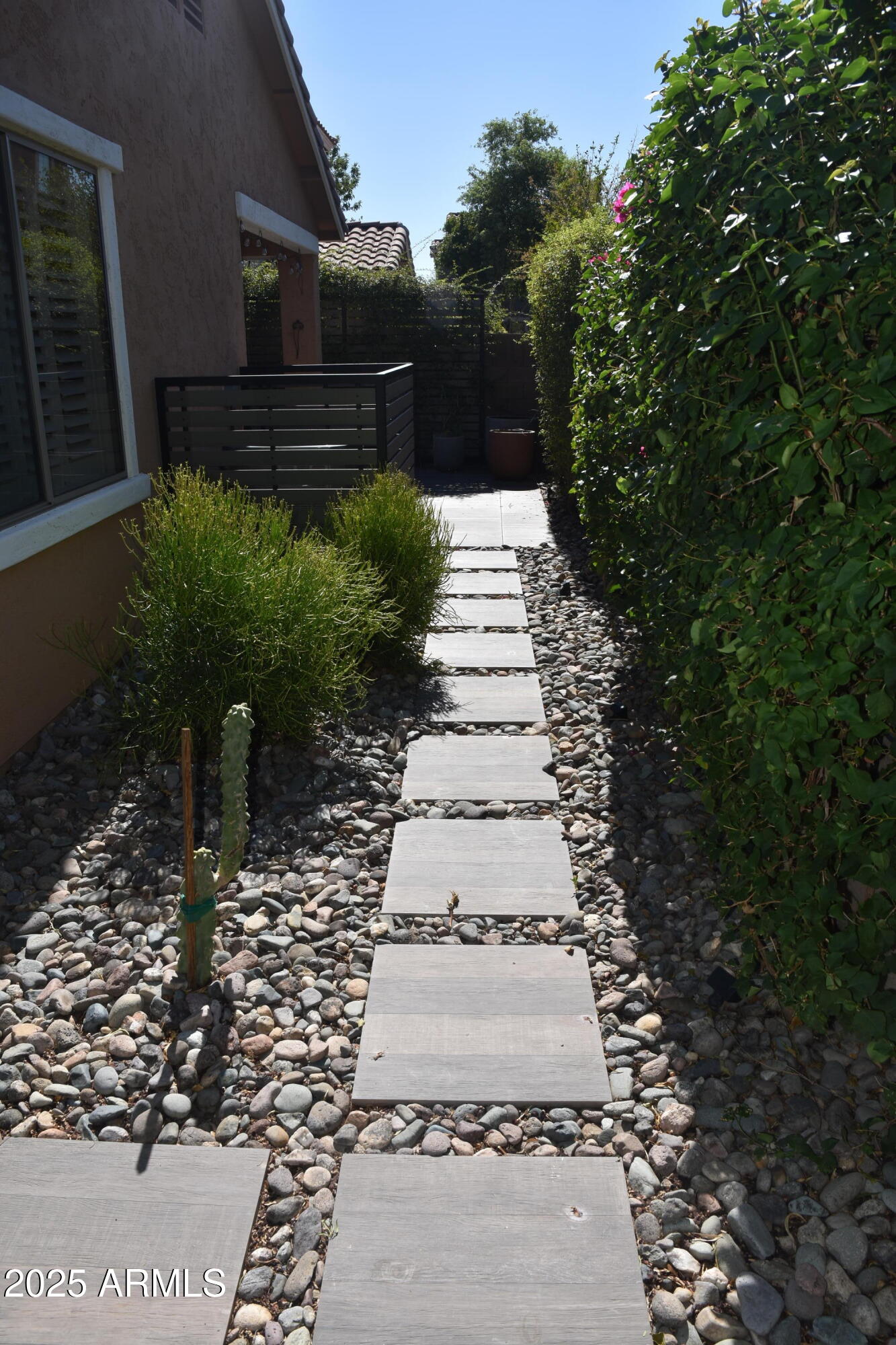 963 South Colonial Drive Gilbert, AZ 85296 - Photo 27 of 29 Privacy everywhere