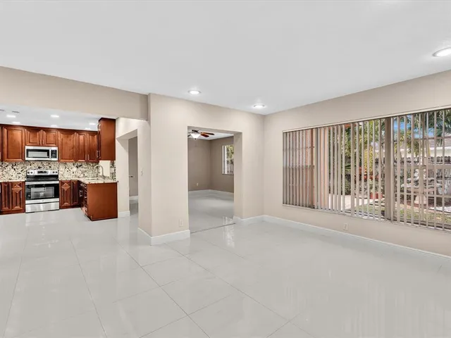 $3,650 | 6831 Northwest 81st Place, Tamarac, FL 33321