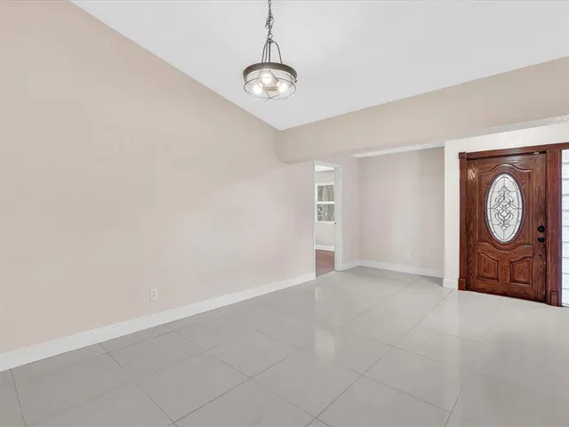 $3,650 | 6831 Northwest 81st Place, Tamarac, FL 33321