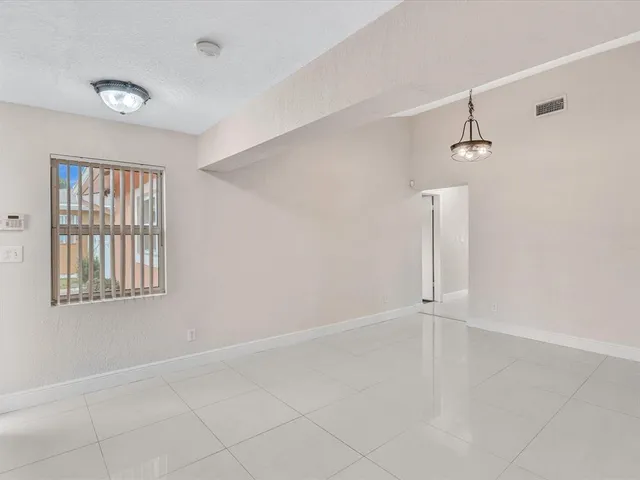 $3,650 | 6831 Northwest 81st Place, Tamarac, FL 33321