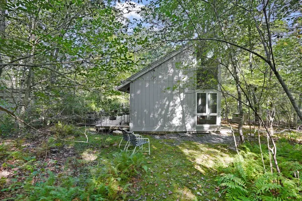 $2,395,000 | 25 Fulling Mill Road, Chilmark, MA 02535