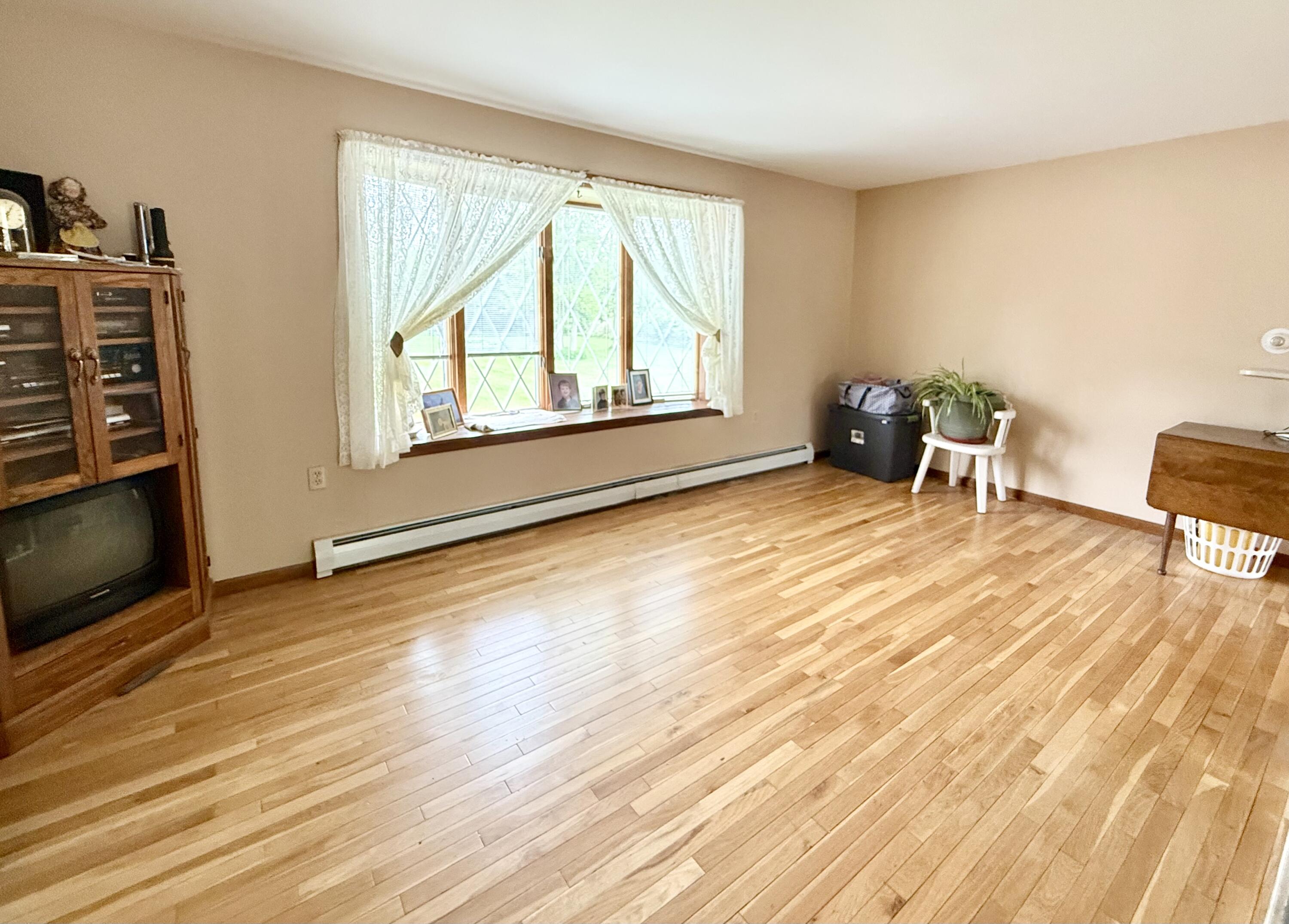 1245 Cumberland Head Road Plattsburgh, NY 12901 - Photo 2 of 25 Gallery Image 2