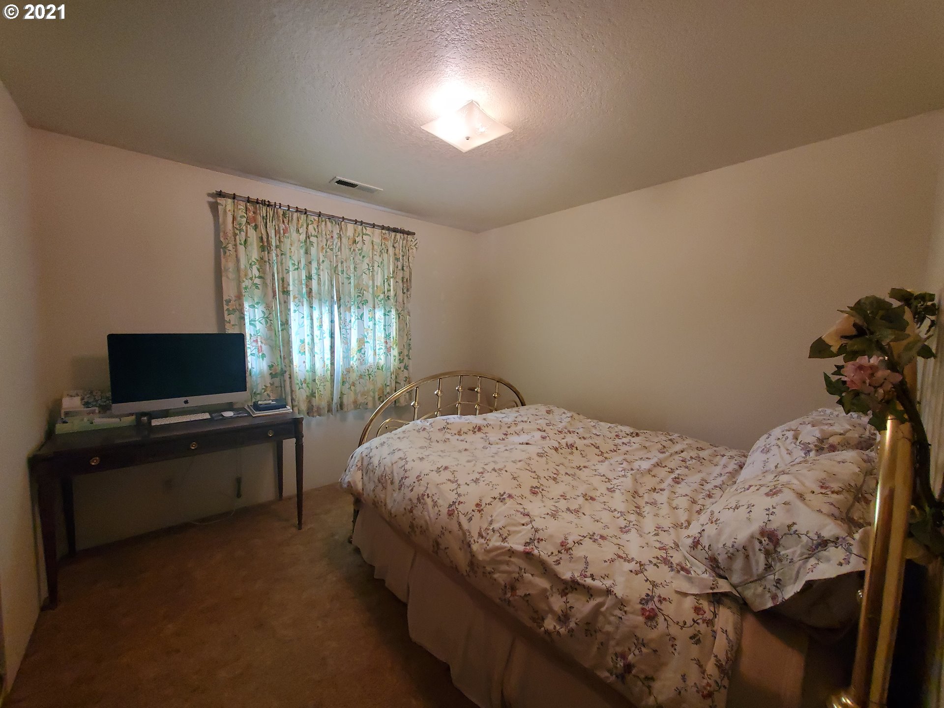 311 Corona Loop Road Roseburg, OR 97471 - Photo 11 of 19 Gallery Image 11