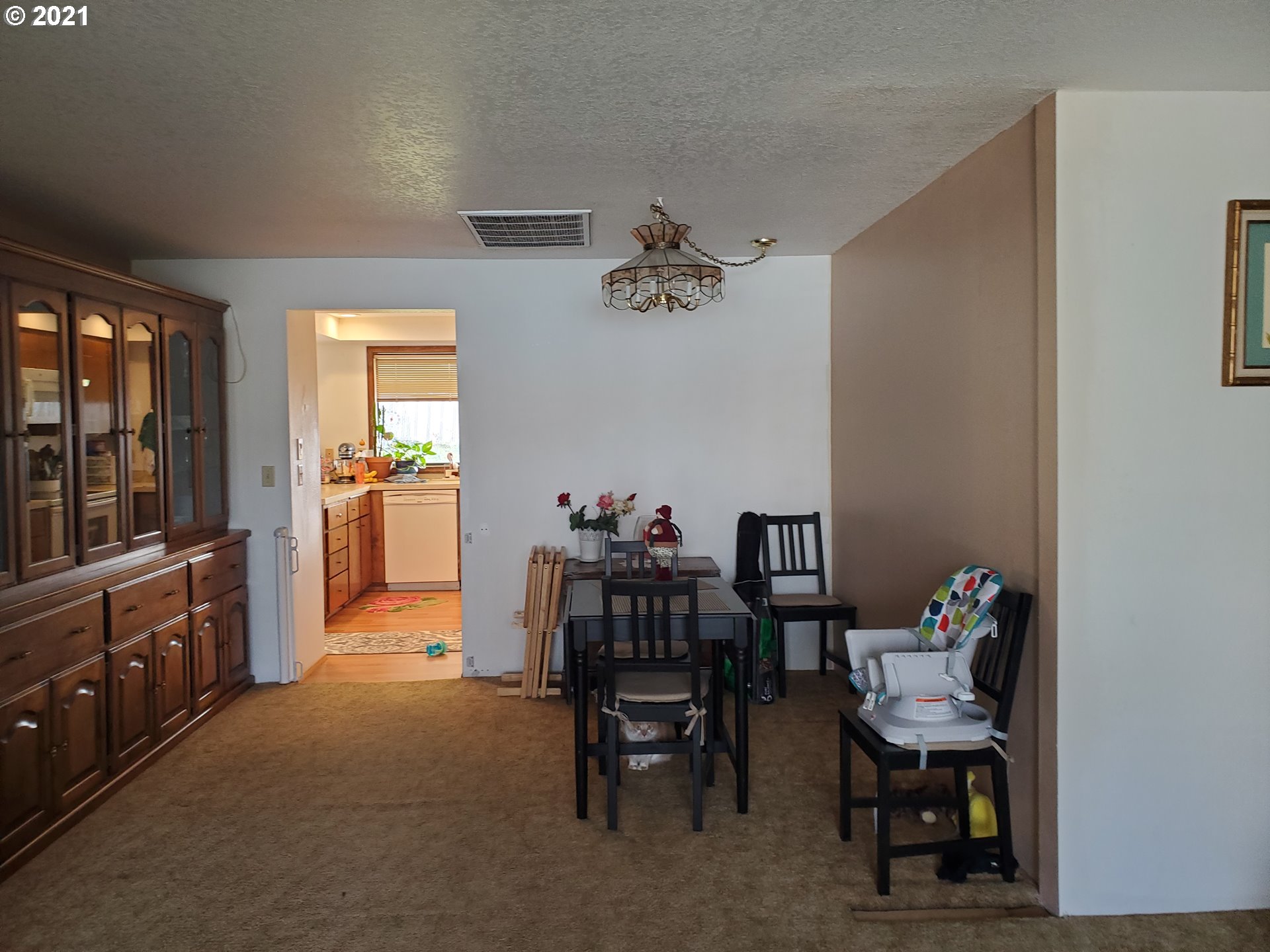311 Corona Loop Road Roseburg, OR 97471 - Photo 4 of 19 Gallery Image 4