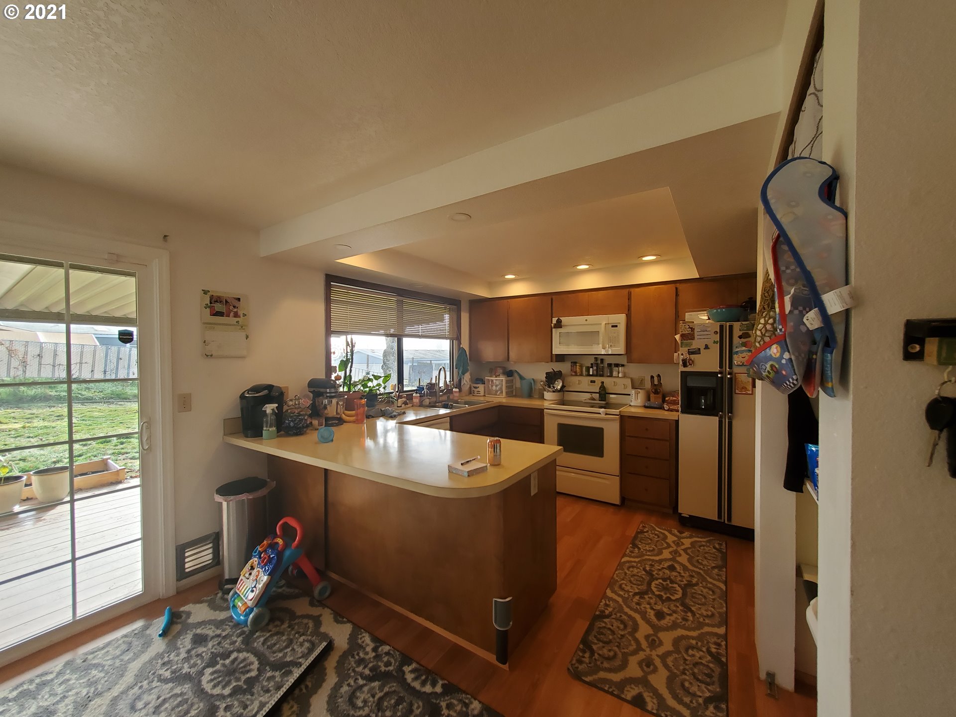 311 Corona Loop Road Roseburg, OR 97471 - Photo 7 of 19 Gallery Image 7