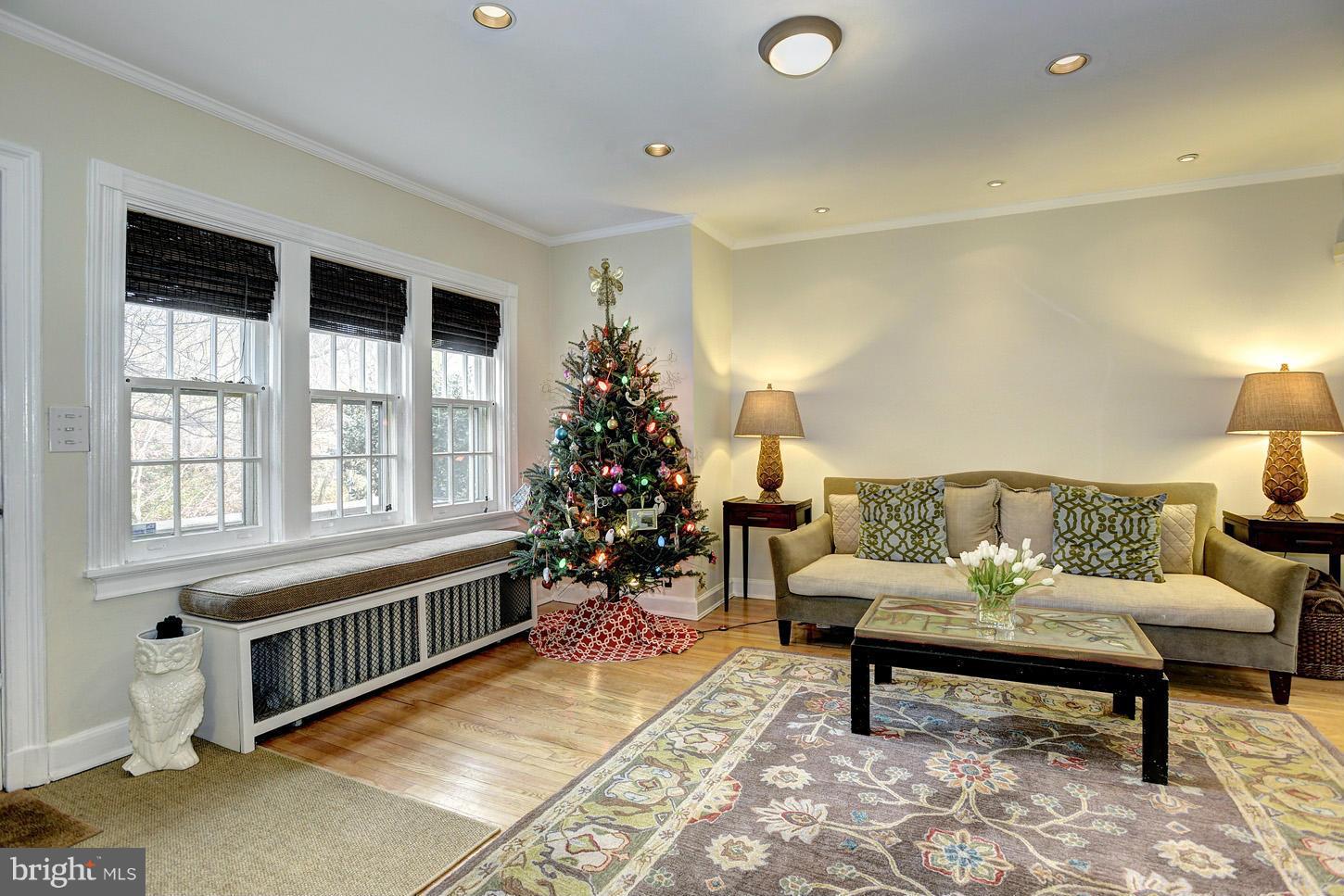 4458 Reservoir Road Northwest Washington, DC 20007 - Photo 4 of 27 New Paint
