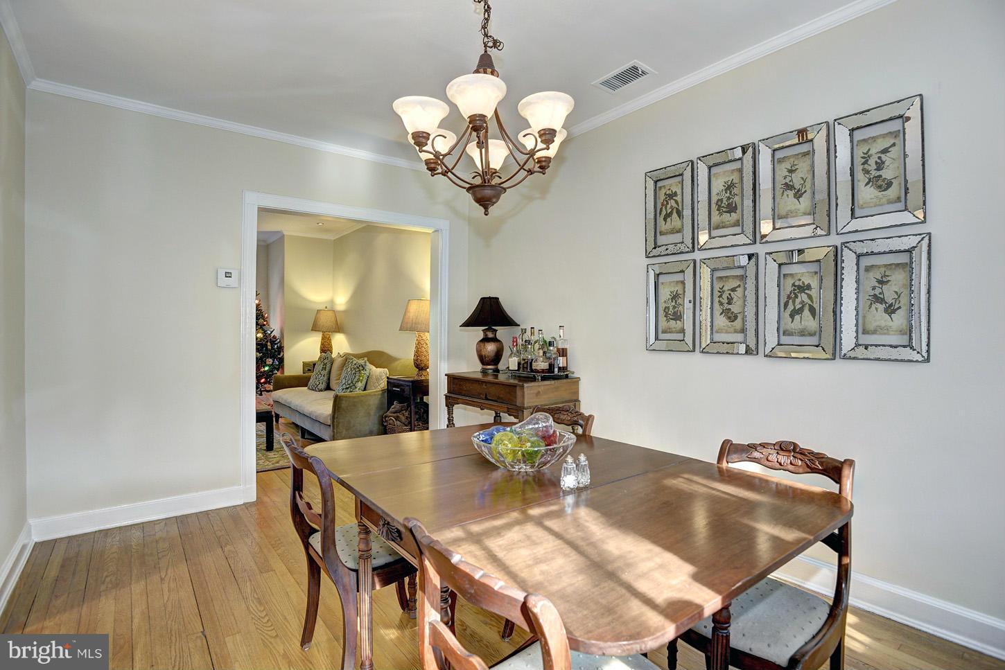 4458 Reservoir Road Northwest Washington, DC 20007 - Photo 7 of 27 Dining Room