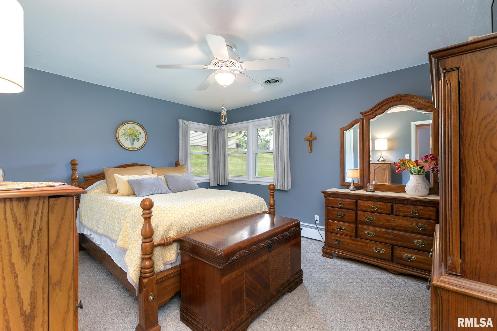 2019 Glendale Road Clinton, IA 52732 - Photo 13 of 28 Gallery Image 13