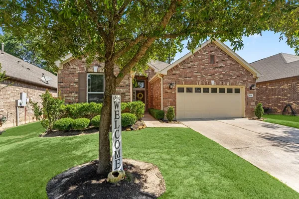 $2,300 | 1918 Elkington Circle, Conroe, TX 77304
