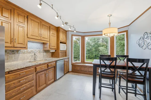 $550,000 | 3650 Knoll Ridge Drive, Eagan, MN 55122