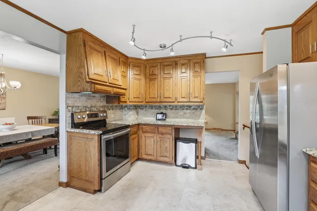 $550,000 | 3650 Knoll Ridge Drive, Eagan, MN 55122