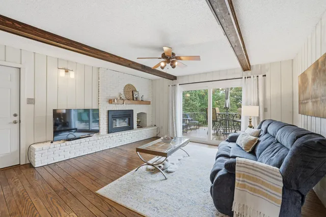 $550,000 | 3650 Knoll Ridge Drive, Eagan, MN 55122