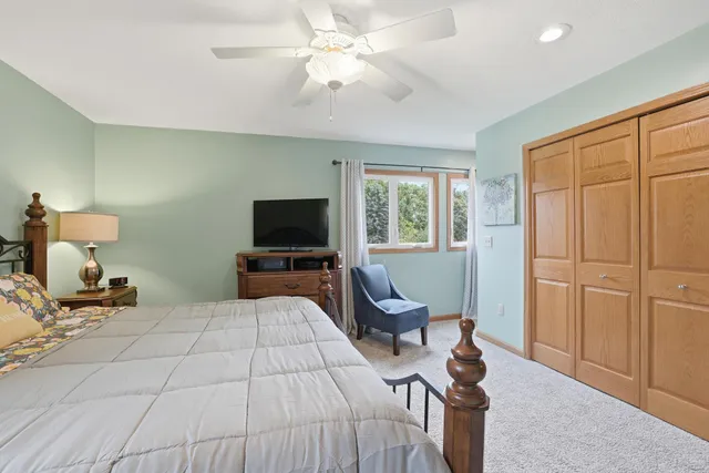 $550,000 | 3650 Knoll Ridge Drive, Eagan, MN 55122